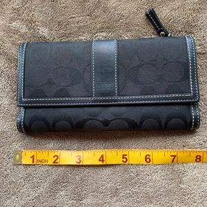 Coach signature logo black wallet